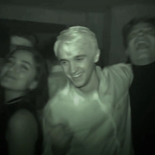 Wè ŁØVÈ ÝOŮ JĪŇ