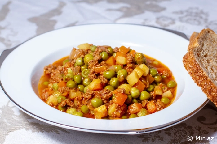 Soyuq günlərdə sevəcəyiniz yaşıl noxudlu sulu yemək resepti