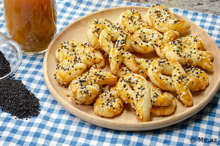 Şirinçayın Yanına Yaraşacaq : Az duzlu ,Sirkəli Peçenye Resepti