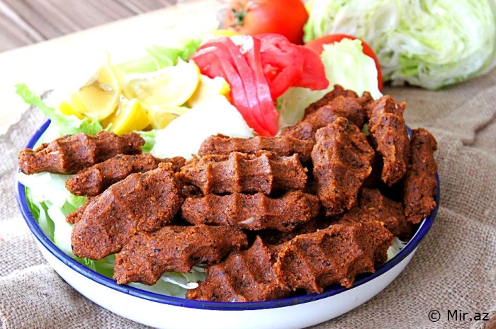 Sadəcə 10 Dəqiqədə Hazır Çiy Köftə Resepti