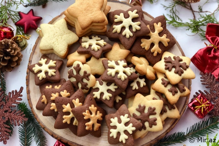 Görünüşü ilə İştah Açan Yeni İl Peçenyeləri Resepti