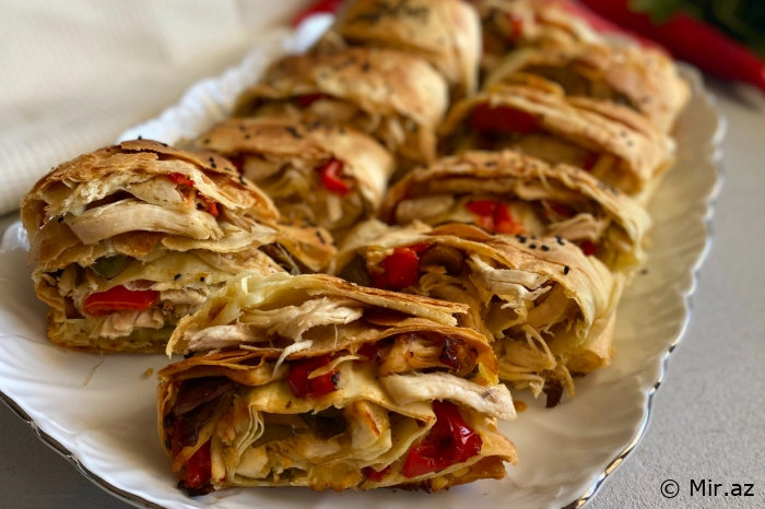 Toyuqlu Börək resepti
