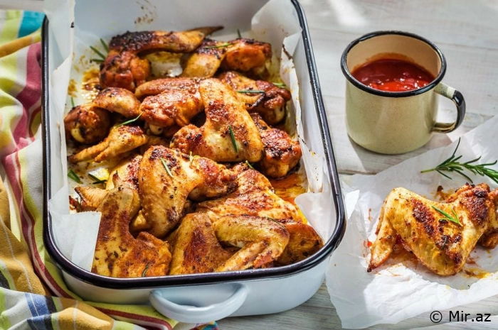 Manqal Süfrəsi :Sobada Nar Kimi Qızaran Souslu Toyuq Qanadı Resepti