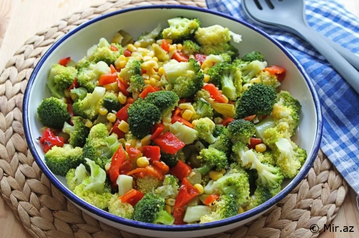 Sevəni Çox : Brokoli Salatı Resepti