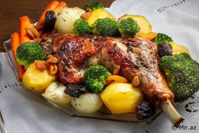 Yeni İldə Süfrələrin Bəzəyi Hinduşka Resepti