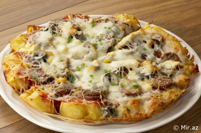 Qərar Verə Bilməyənlərə : Kumpir Pizza Resepti