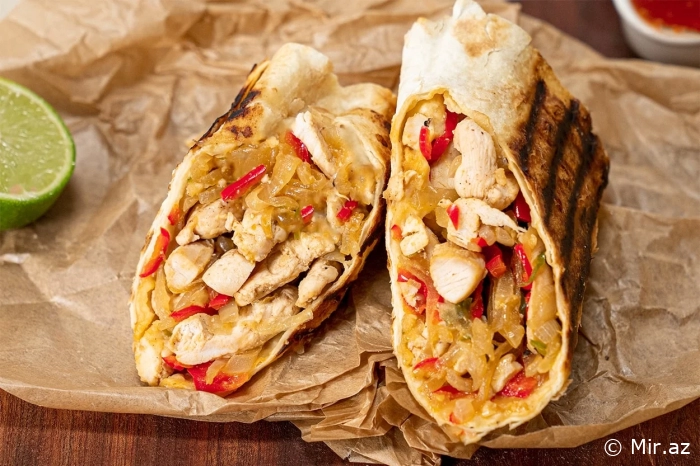 Ləzzətə Gəl :Bol Proteinli, Doyurucu Toyuq Fajita Resepti