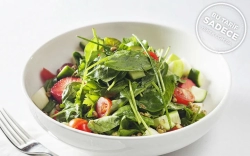 Arıqlamaq istəyənlər üçün “Dietik Detoks“ salatı resepti