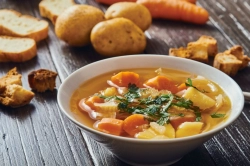 Soyuq havalarda içinizi isidəcək “Tərəvəzli Şorba” resepti