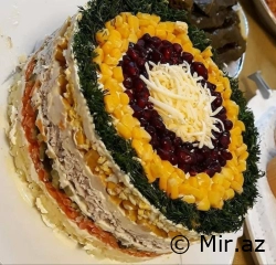 Yeni İl Süfrələrinizi Bəzəyən , Görünüşü İlə Göz Oxşayan Salat Resepti