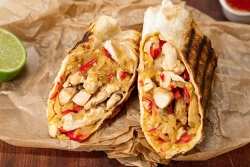 Ləzzətə Gəl :Bol Proteinli, Doyurucu Toyuq Fajita Resepti