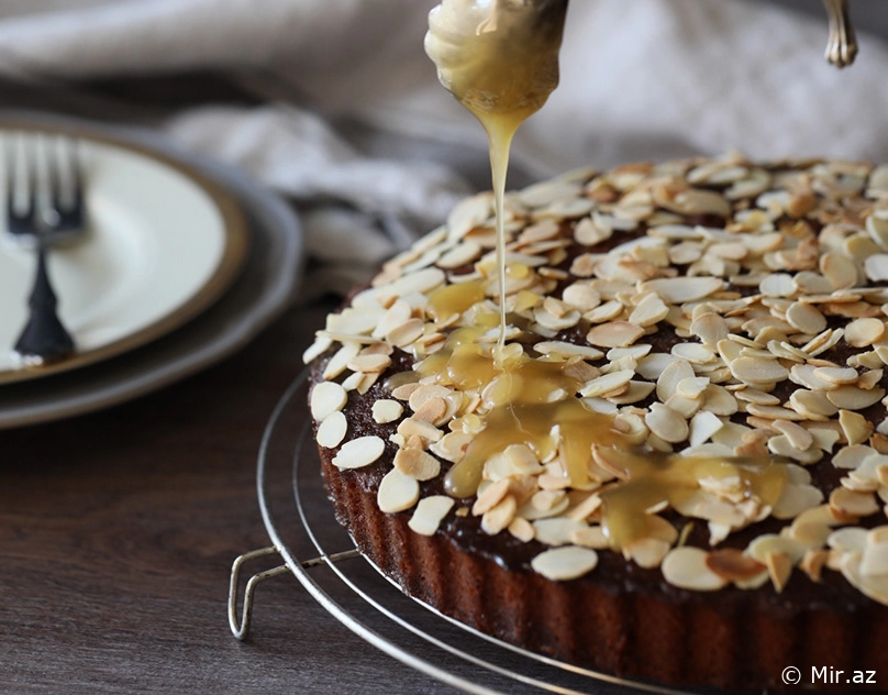 Diabet Xəstələri Üçün : Unsuz Ballı Badamlı Keks Resepti