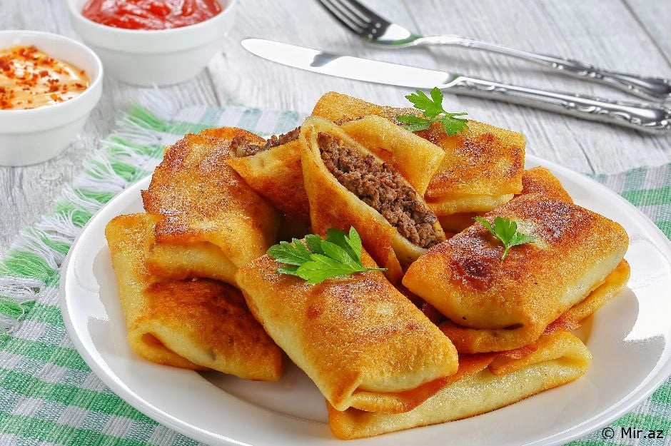 Ətli Blinçik Börəyi Resepti