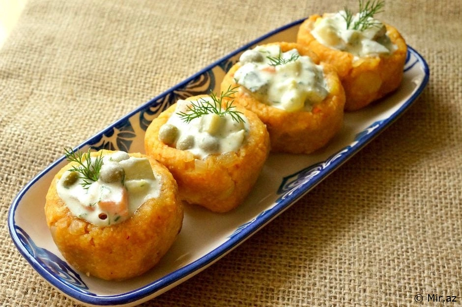 Görünüşü Göz Oxşayır : Bol Tərəvəzli Kasa Salatı Resepti