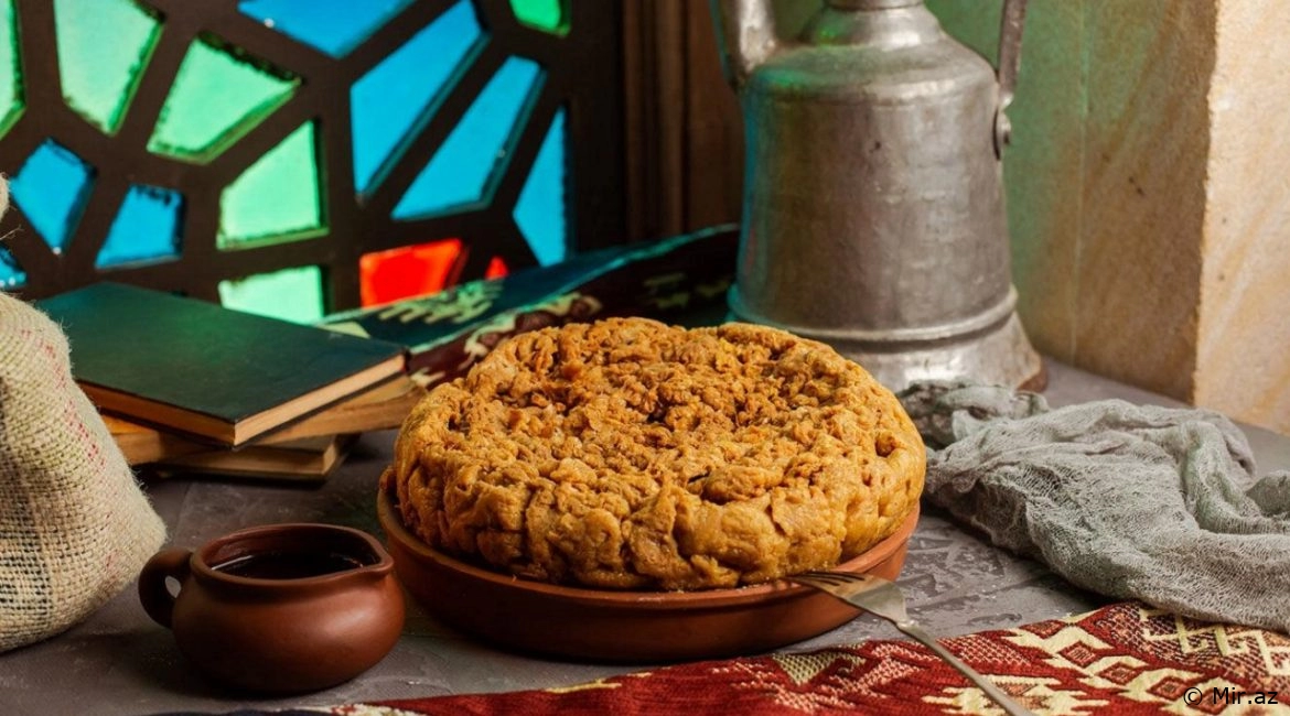 Naxçıvan Mətbəxindən : Ballı Qayğanaq Resepti