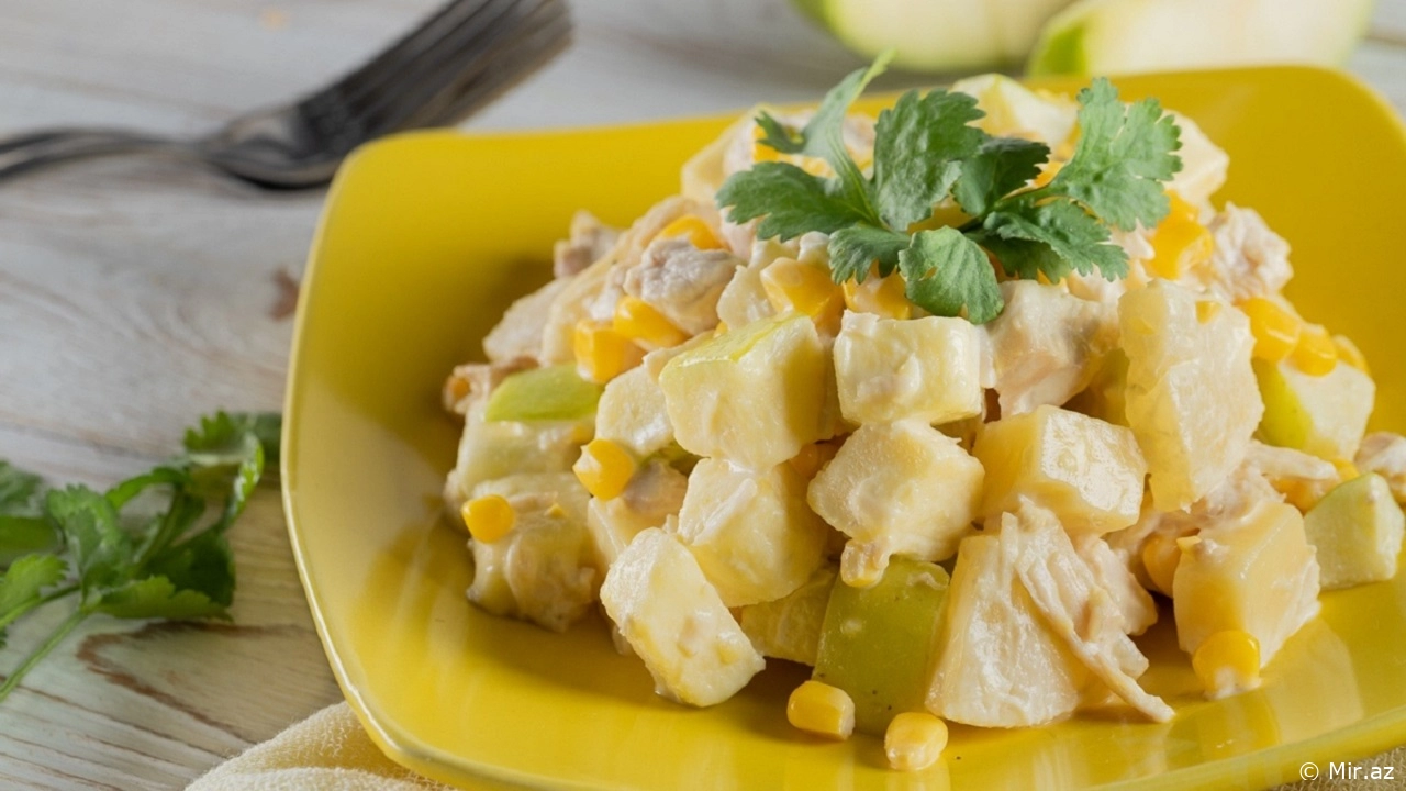 5 Dəqiqədə Hazır : Ananaslı Toyuq Salatı Resepti