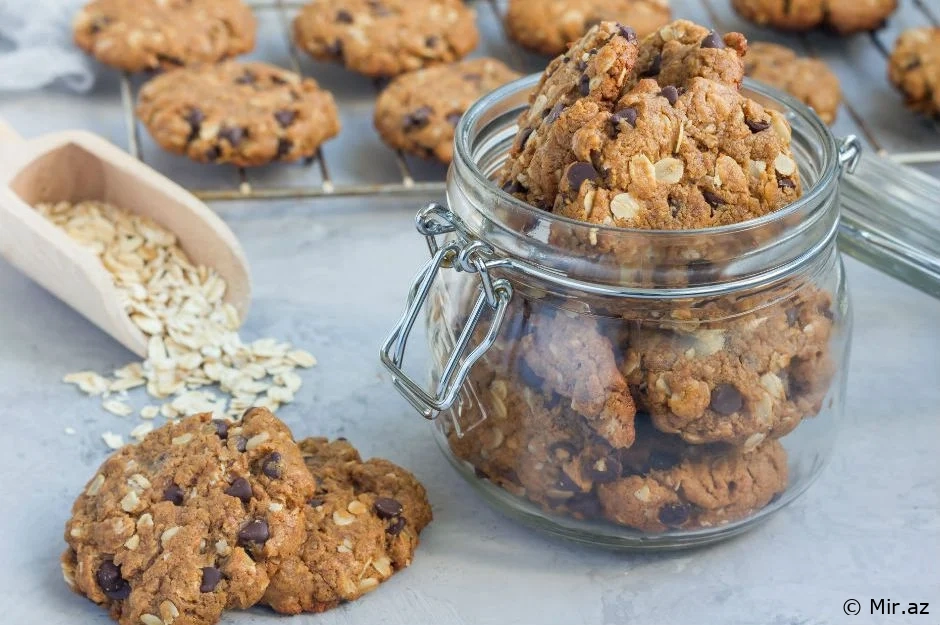 Bol Şokoladlı və Pəhrizdə Olanlar Üçün :Yulaflı Unsuz Peçenye Resepti