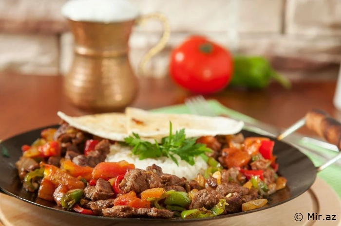 Tərəvəzli Ət Qovurma Resepti