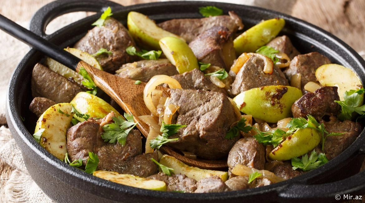 Bu Dəfə Tam Fərqli : Almalı Qara Ciyər Resepti