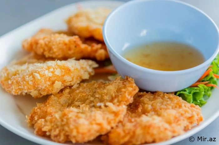 Ən Ləzzətli Halı: Xırtıldayan Toyuğun Döş Əti Resepti