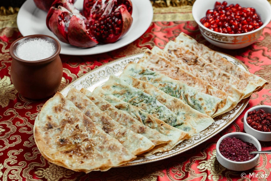 Sevilən Təamlardan : Evdə Hazırlanan Corat Qutabı Resepti