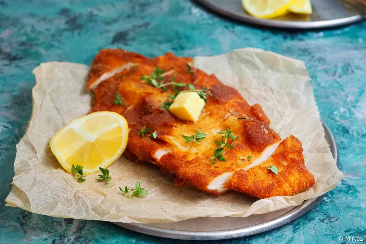 Çölü Xırtıldayan , İçi Yumşaq : Toyuq Şinitzel Resepti