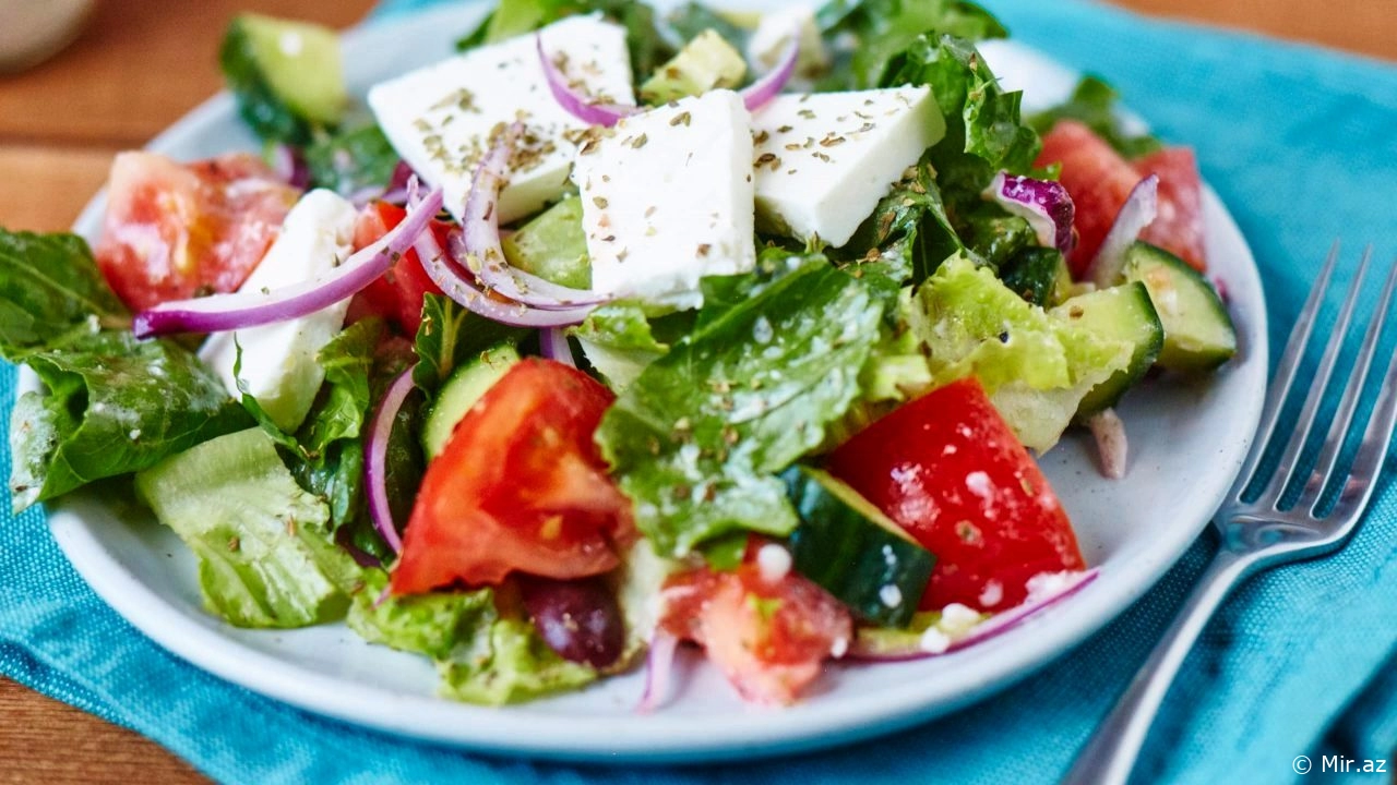 Yunan Salatı Resepti