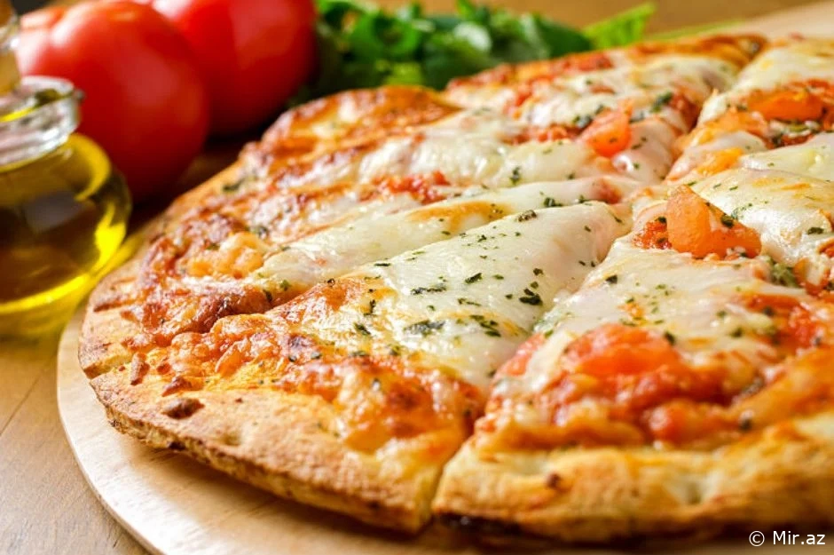Margherita ( Marqarita ) Pizza Resepti