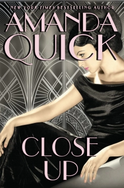 Amanda Quick "Close Up" PDF