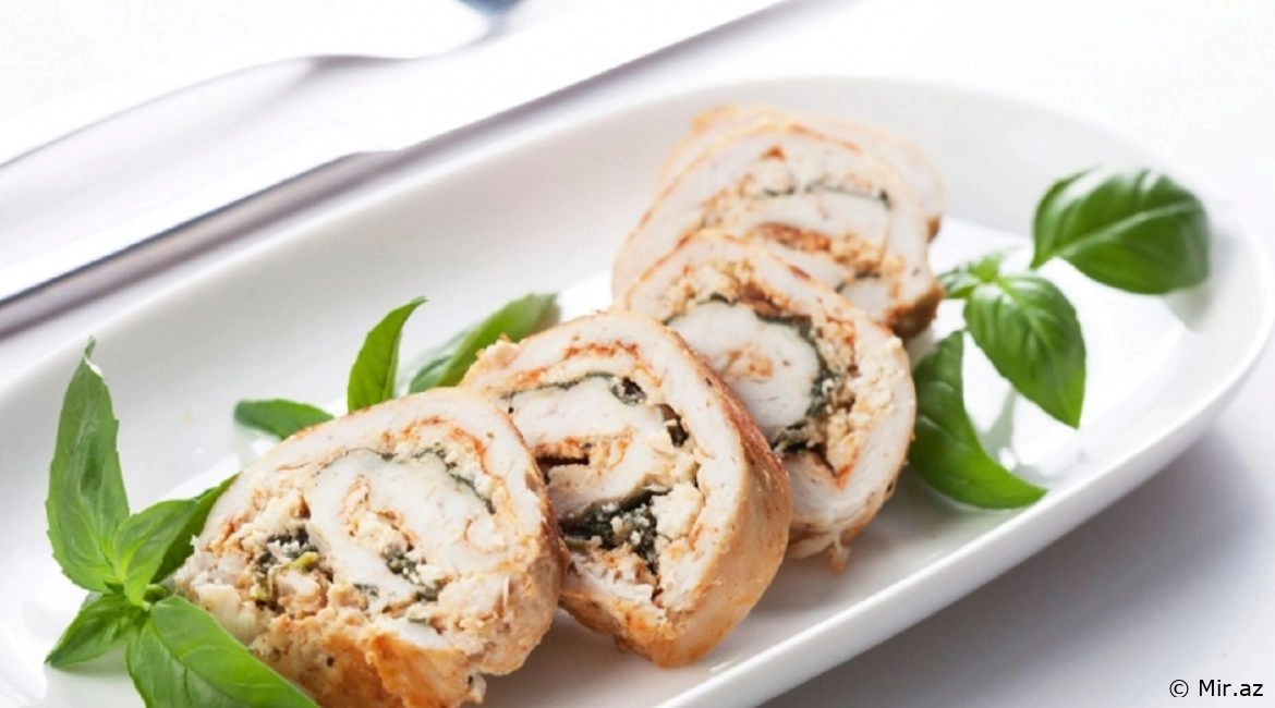 Damaqlar Şənlənsin : Toyuqlu Göbələk Ruleti Resepti