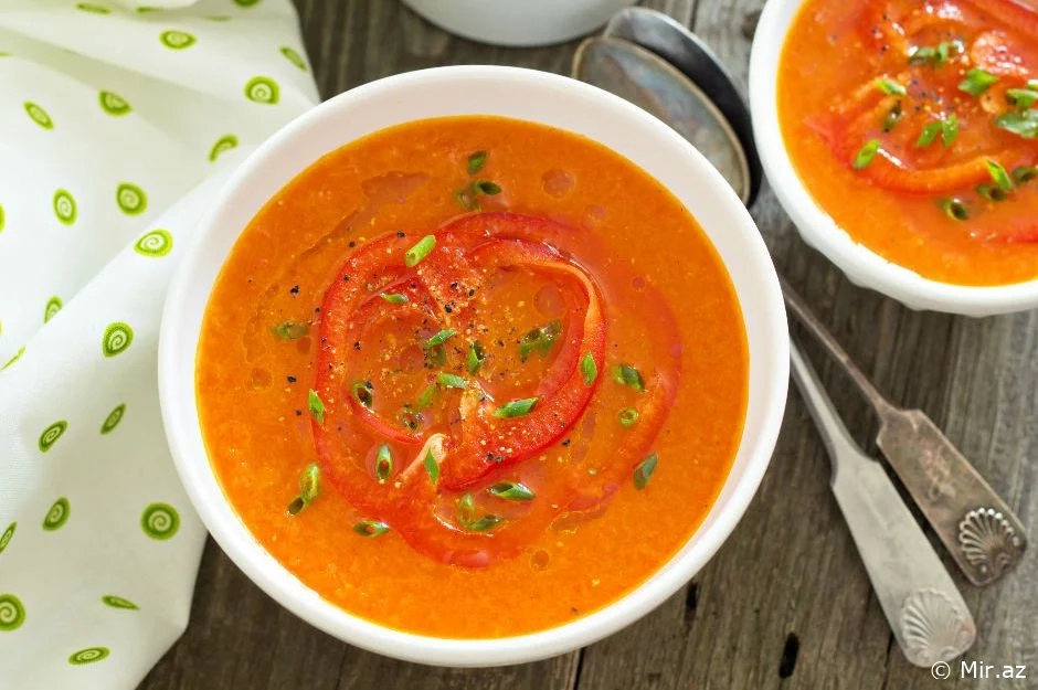 Rəngi ilə İştah Açar :Qırmızı Bibər Şorbası Resepti