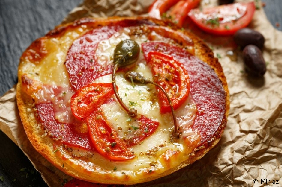 Sobada Bişən Ləzzət:Kolbasalı Açıq Tost Resepti