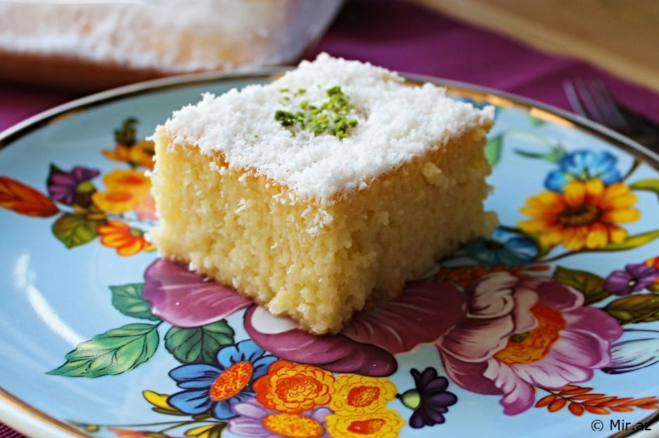 Şərbəti Heç Bişmir: 3 Dəqiqəyə Hazır Olan Süd Şərbətli Keks Resepti