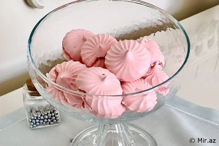 Süfrələrin Bəzəyi : Çəhrayı Beze Resepti