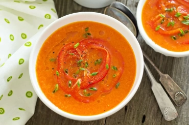 Rəngi ilə İştah Açar :Qırmızı Bibər Şorbası Resepti