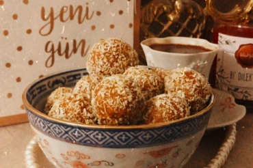 Bir Arzu Tut :Hindistan Cevizli Kök Topları Resepti