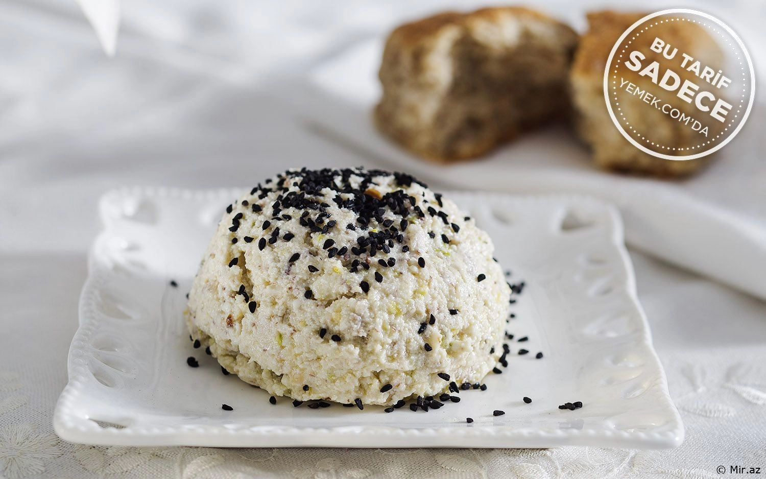 Pendirə Aşiq: Türkiyə Mətbəxindən Girit Əzməsi Resepti