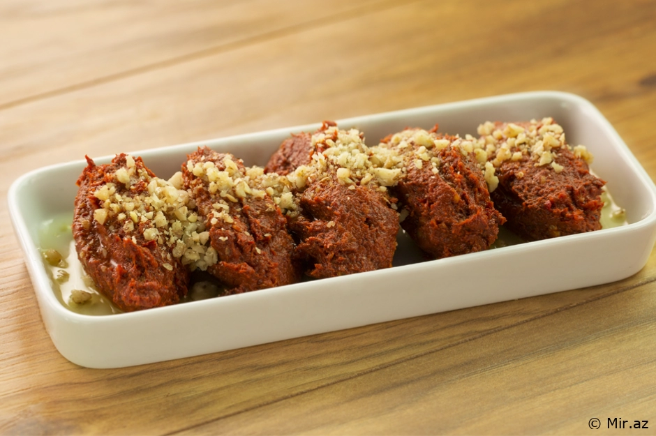 Qızarmış Çörəklər Məst Oldu : Türkiyə Mətbəxindən Muhammara Resepti