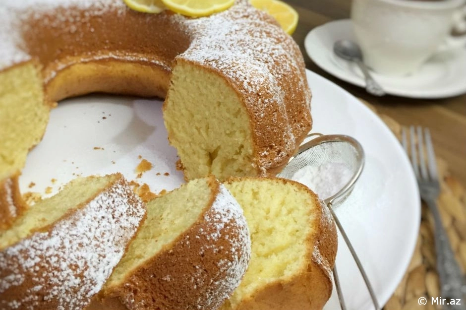 Very Different From What You Know: A Miracle Lemon Cupcake Recipe