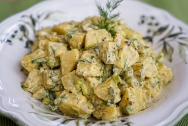 Ağılları Başdan Alan Dad: Xardallı Kartof Salatı Resepti
