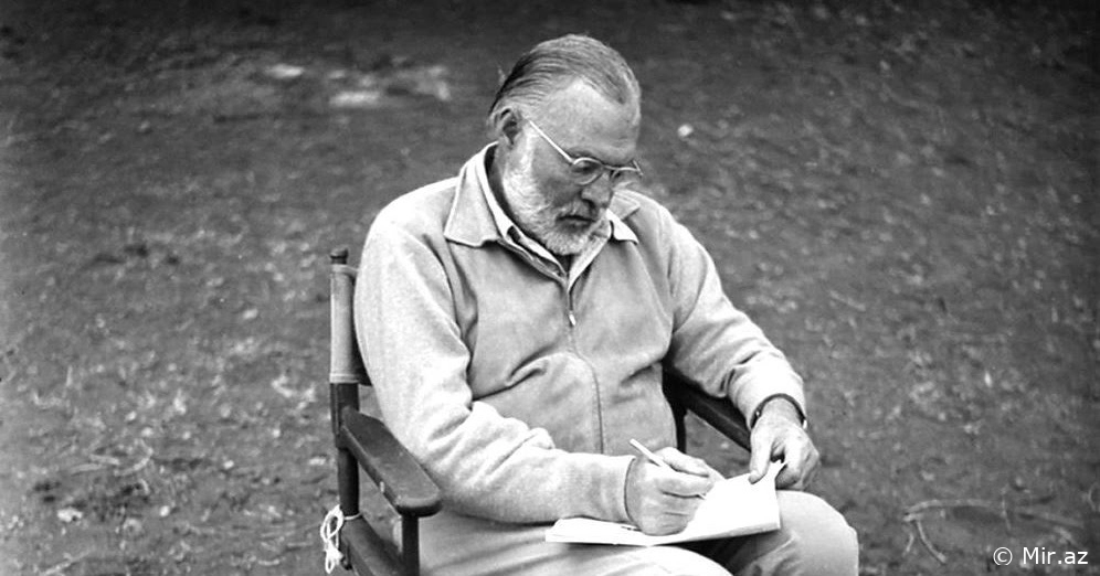 Dünyaca Ünlü Yazarların Tuhaf Yazma Alışkanlıkları: Agatha Christie'den Victor Hugo'ya