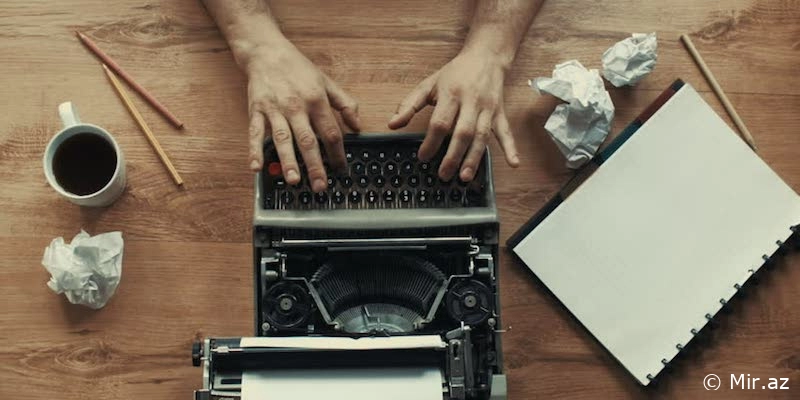 E-Kitap Yazmak: Türleri, Formatları ve Yazılım Seçenekleri