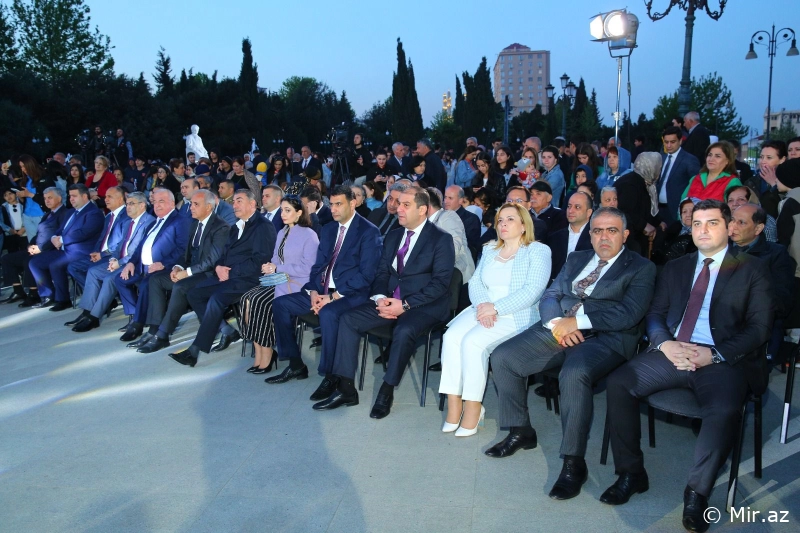 Binəqədi rayonunda akademik Zərifə xanım Əliyevanın anadan olmasının 100-cü ildönümünə həsr olunmuş konsert proqramı keçirilib