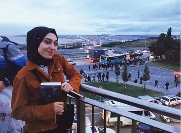 Emine Tavuz kimdir - Emine Tavuz kitapları