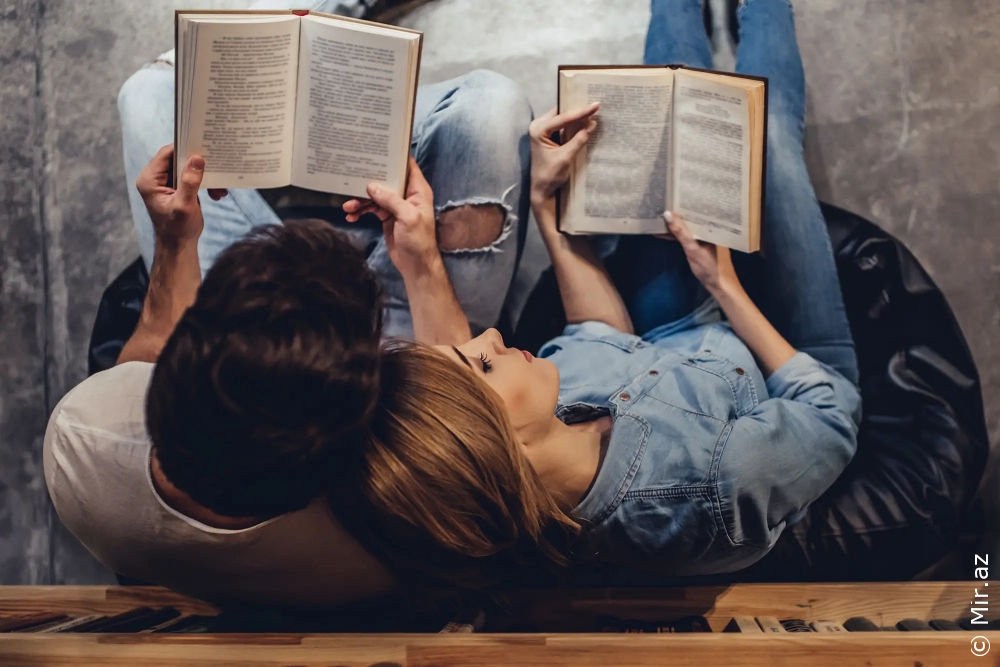 Bilimsel Olarak Kanıtlanmış: Kitap Okuyan İnsanların Sevgili Olmaları İçin 9 Eşsiz Neden