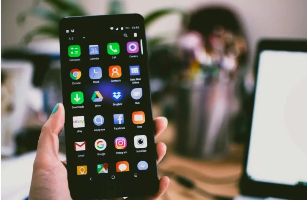 Səyahətsevərlər üçün Faydalı Mobil Tətbiqlər